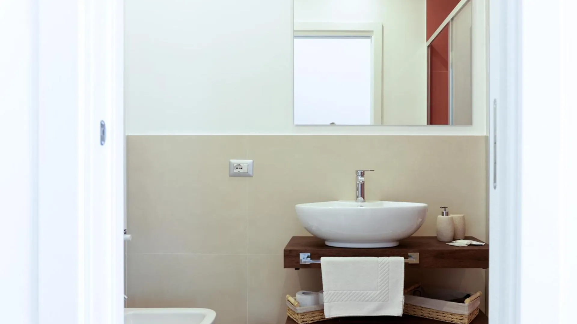 Apartment Pessina 90 Rooms Naples
