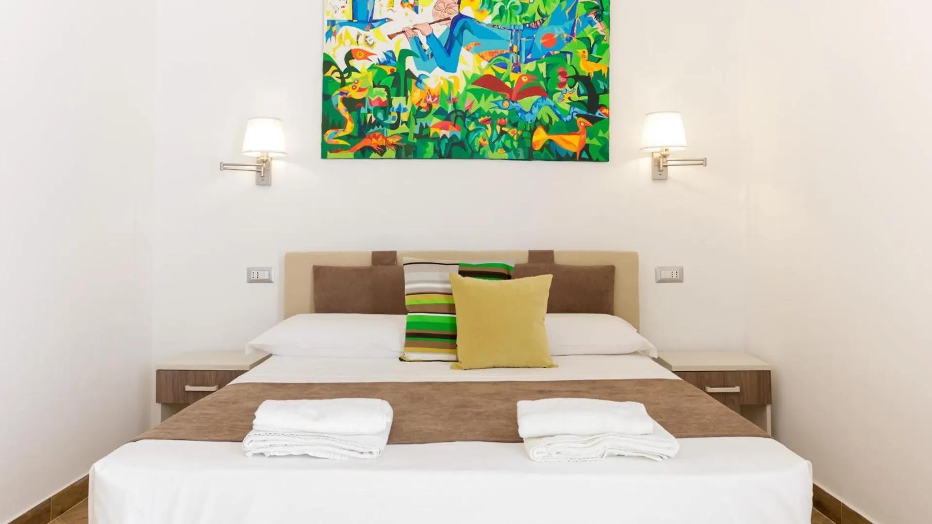 Apartment Pessina 90 Rooms Naples Italy