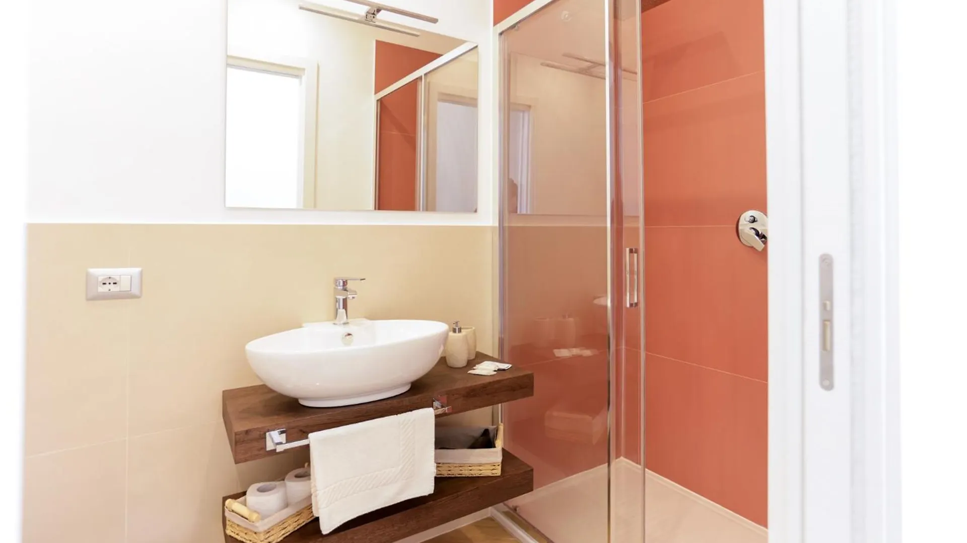Pessina 90 Rooms Neapol Apartmán