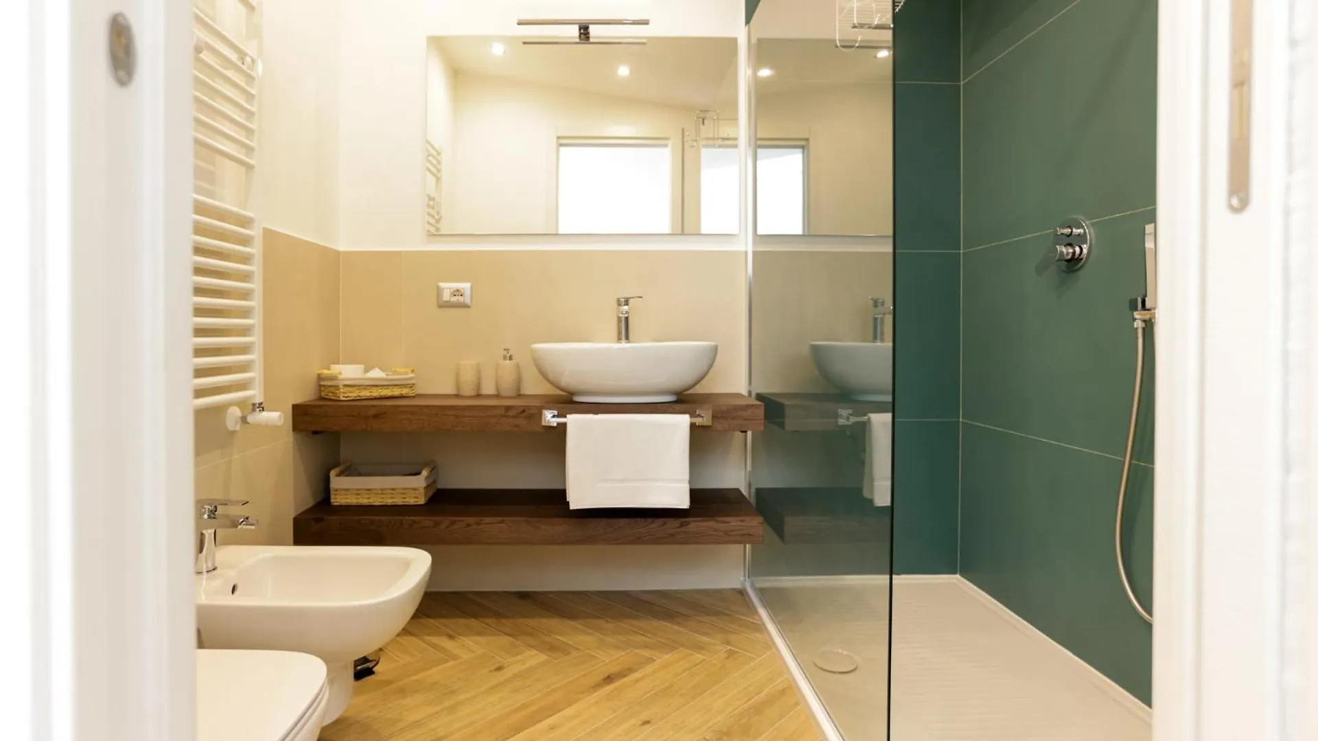 Pessina 90 Rooms Naples